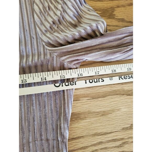 Lulu's Obvious Favorite Taupe Velvet Striped Mock Neck Long Sleeve Top S EUC - Picture 7 of 9